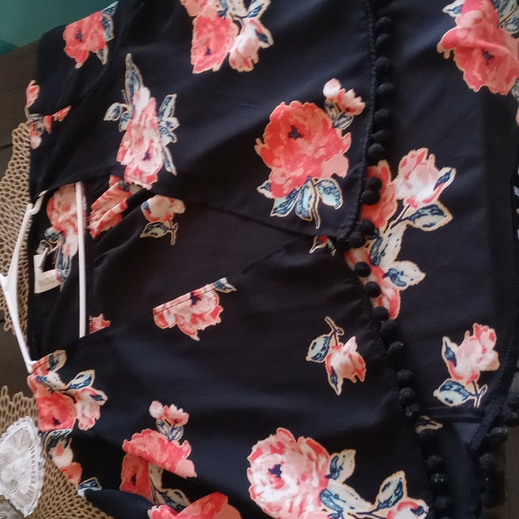 Casual lightweight cover up - Picture 8 of 8